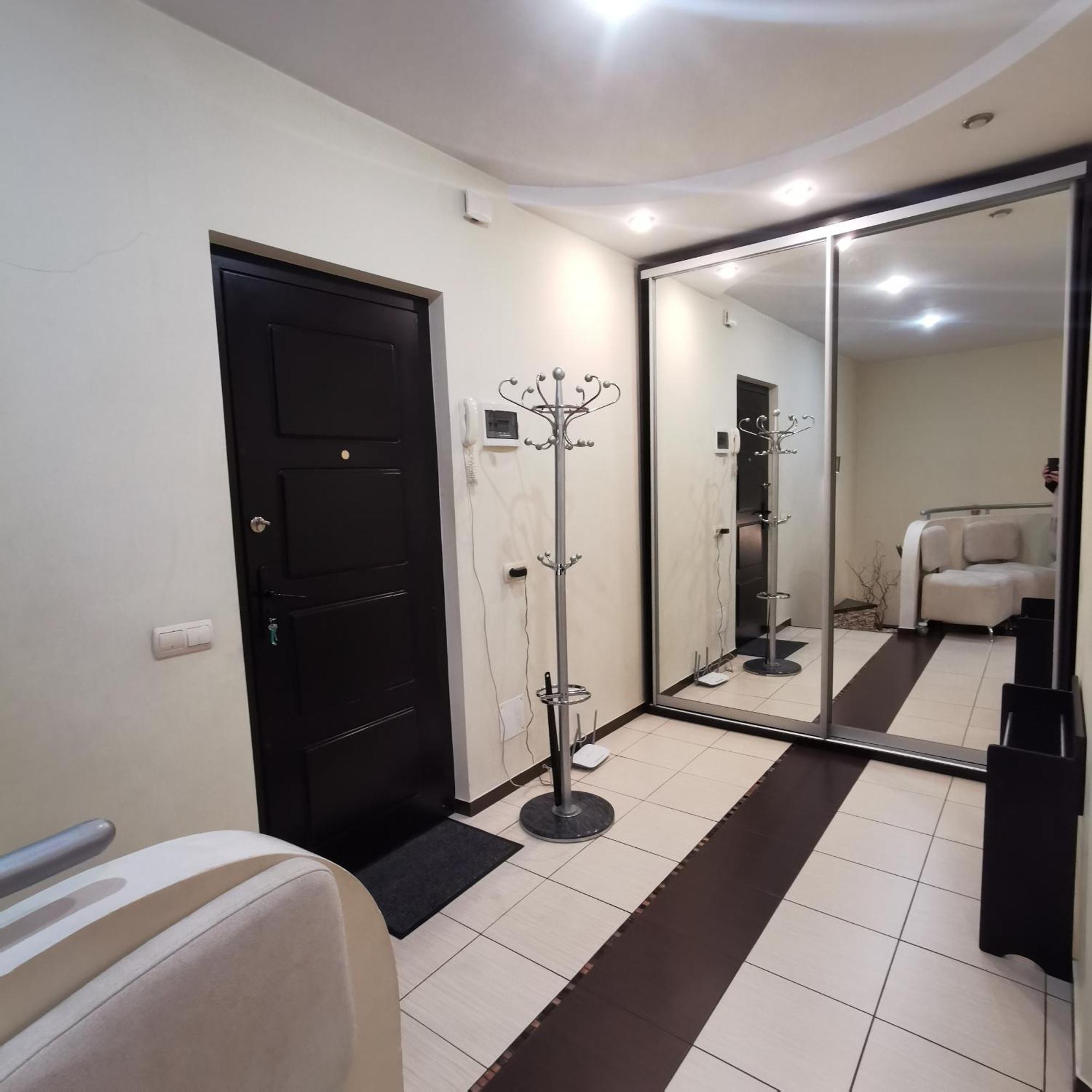 Big Apartment In Rivne Center 외부 사진