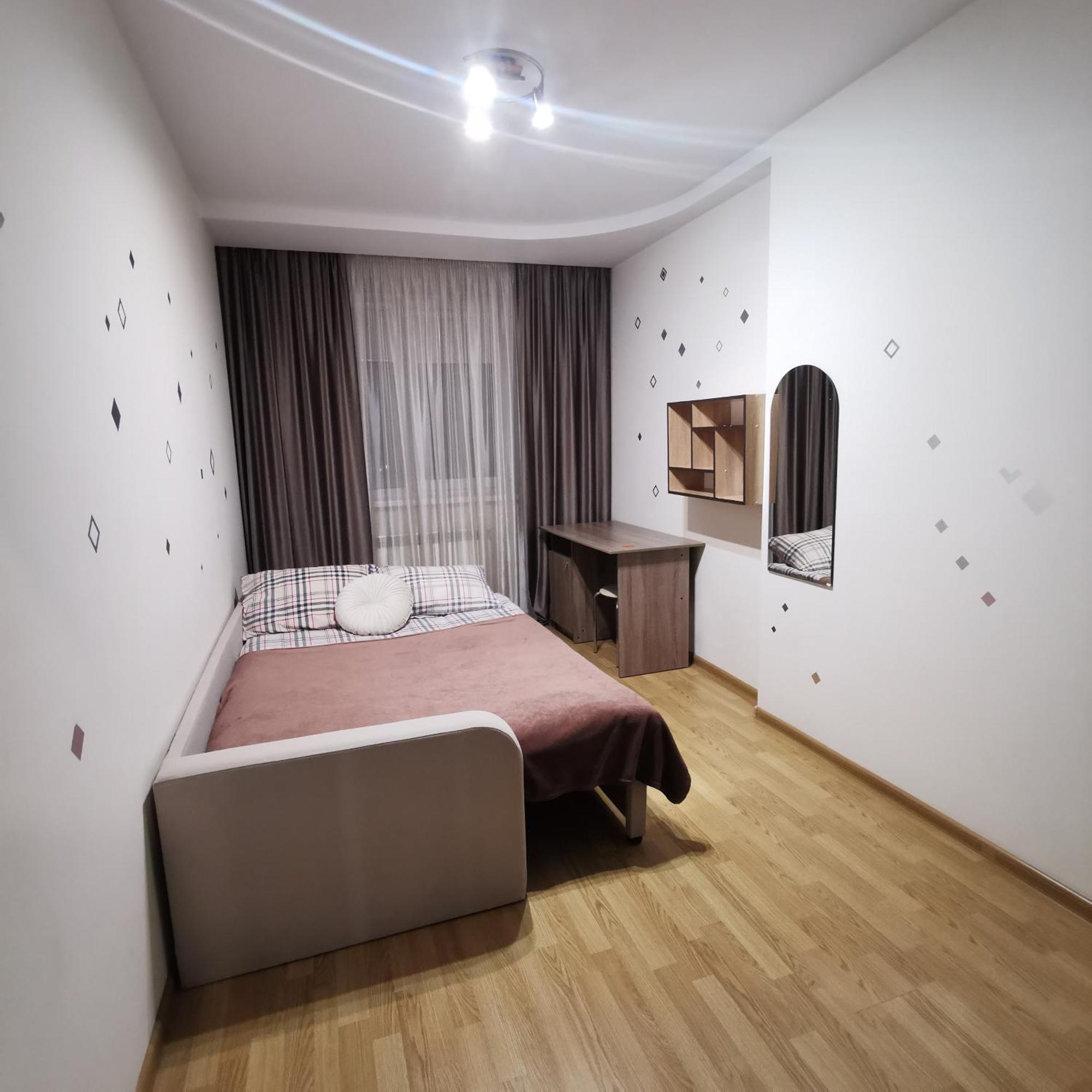 Big Apartment In Rivne Center 외부 사진