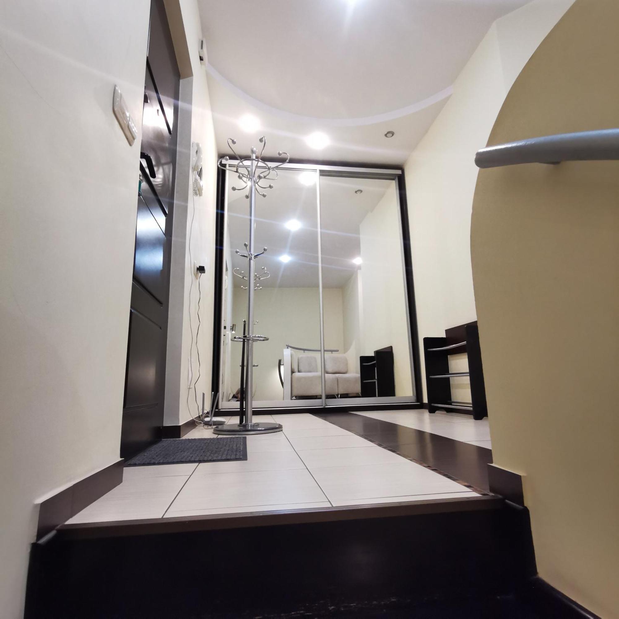 Big Apartment In Rivne Center 외부 사진